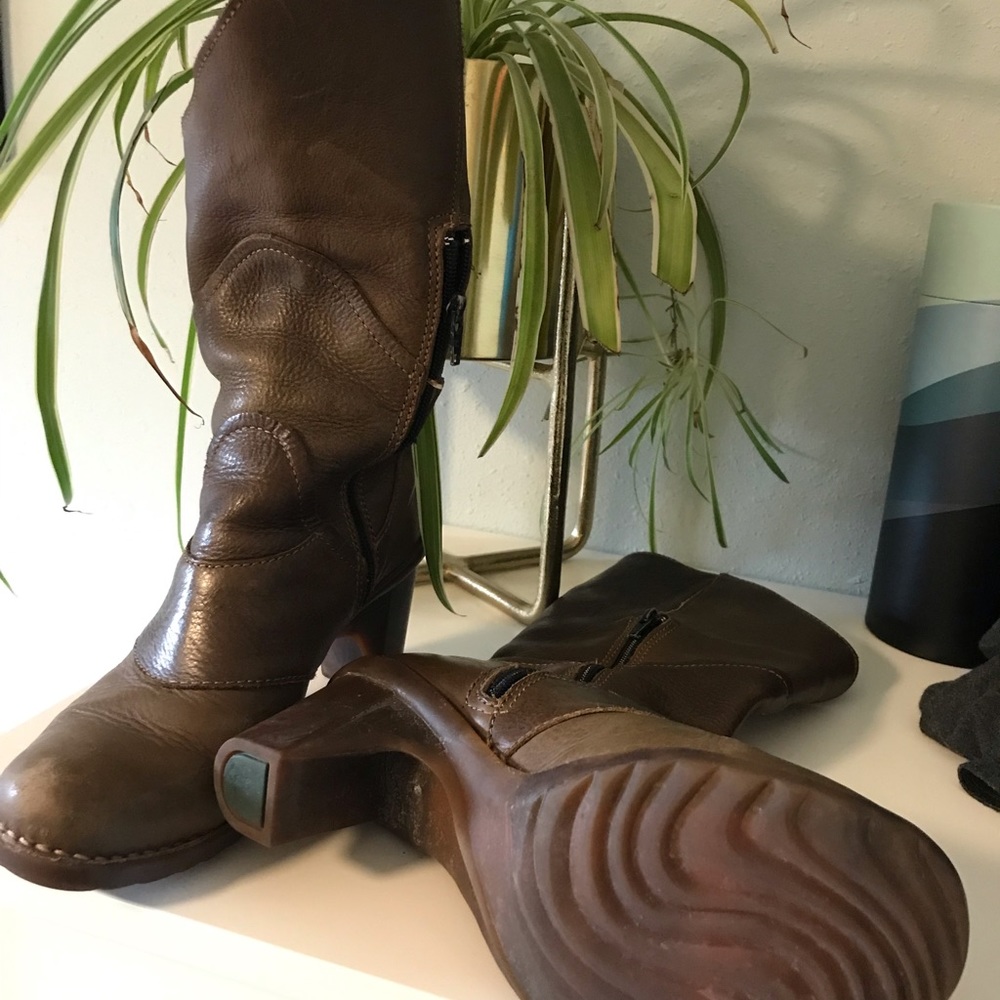 El Naturalista Boots